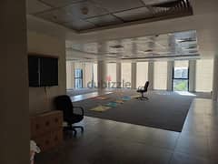 Office for rent in Eastown super lux priem location