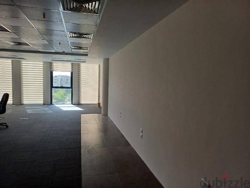 Office for rent in Eastown super lux priem location 2