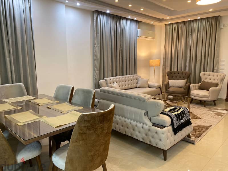 شقة مفروشة للايجار ارضي بحديقة الحي الثامن مدخل خاص أول سكن مكيفة بالكامل فرش فندقي ايجار Apartment For Rent Sheikh Zayed 5