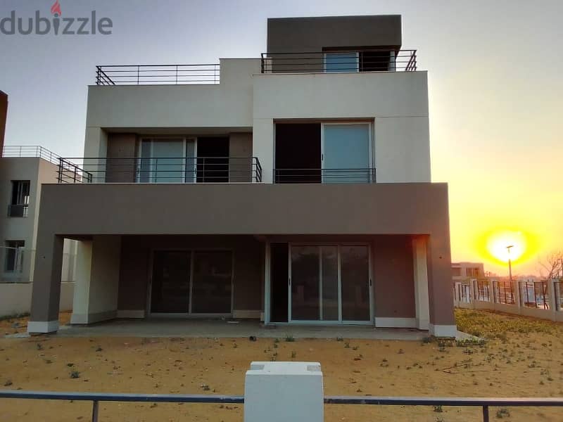 standalone for sale, 302  m, with a prime view, in installments, in Palm Hills, New Cairo 1