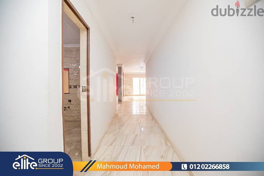شقة 233 م للبيع في قلب كفر عبده شارع محمد صفوت 11