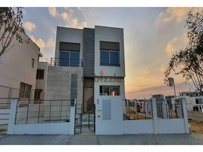 standalone for sale, 302 m,ready to move, semi-finished, 3 bedrooms in Palm Hills, New Cairo 1