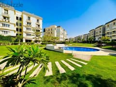 A 2bedroom apartment overlooking the pool, Ultra Super Lux, with kitchen and ac’s, in Mountain View Hyde Park, New Cairo