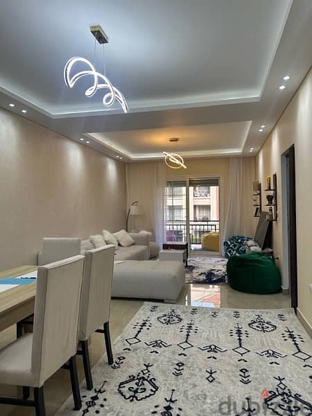 A luxury apartment new cairo ( regents park ) شقه فاخره تصلح للاجانب 3