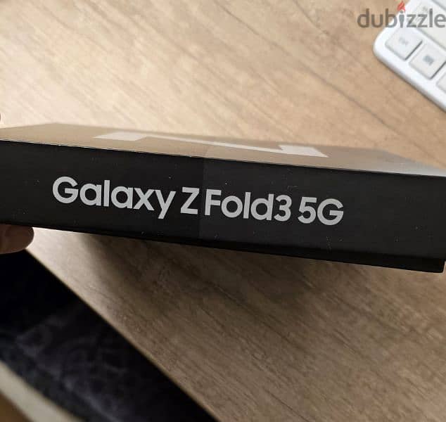 Samsung Galaxy Fold3 2