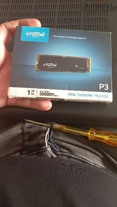 CRUCIAL M2SSD / NVME  HARD DRIVE.  1 T. B A VERY GREAT CONDITION