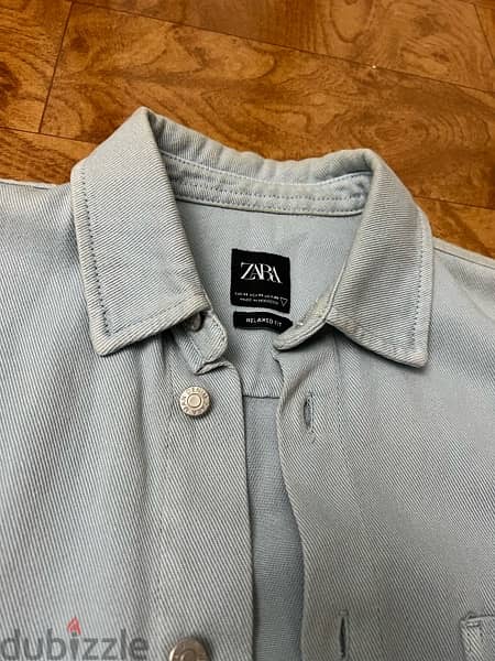 Zara original long sleeve with back print قميص زارا اصلي بكم طويل 3
