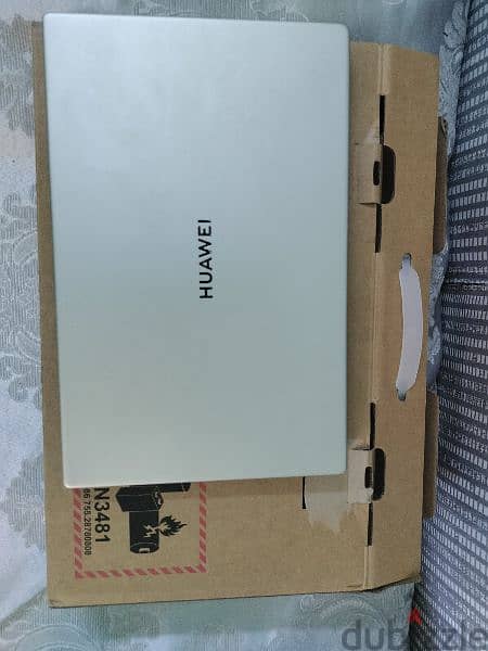 Hwawei matebook D15 1