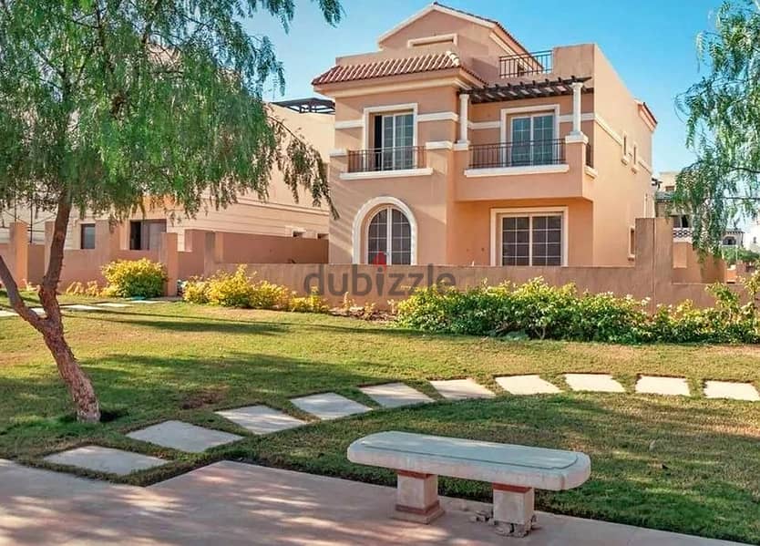 Palace for sale in Hyde Park compound 4