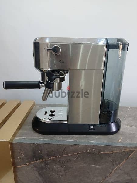 ماكينة قهوة ديلونجي ديديكا ec685 استعمال خفيف جدا مرات معدودة 4