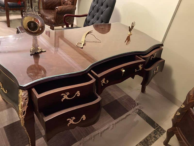 classic office furniture desk -مكتب بايوه كلاسيك فاخر 8