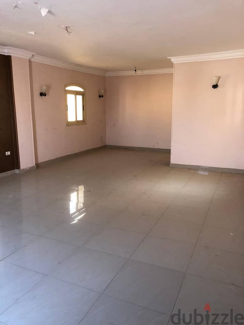 Apartment for sale with kitchen, south of the academy, near the 90th, Petrosport Club, and Air Force Hospital  Super deluxe finishing 0