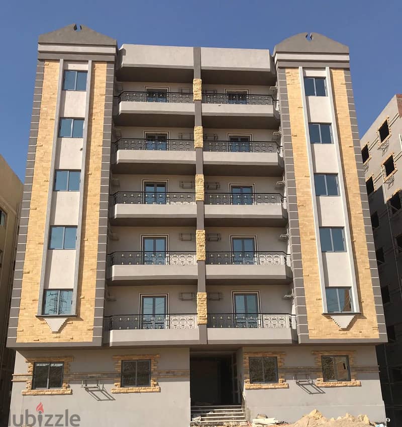 Apartment, ready to move, minutes from New Cairo, in installments 4
