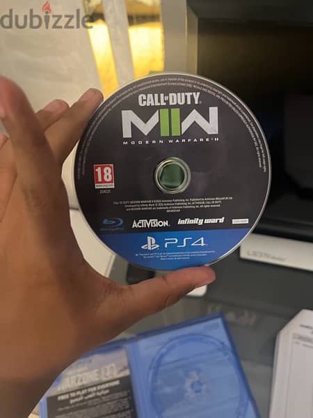 Call Of Duty MWII Cross-Gen Edition for the Ps4- BARELY USED 4