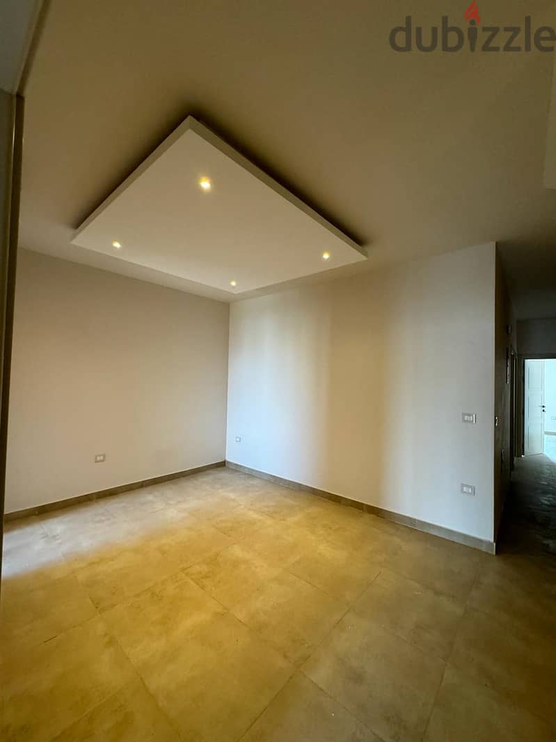 For rent, firstuse townhouse with kitchen and ac’s ultra super lux, prime location in Layan Compound, New Cairo 3