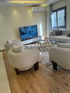 Fully Furnished Apartment 191m First Use In Eastown