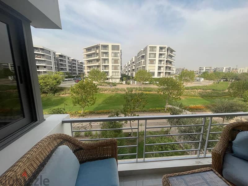 With the latest security and guarding services, own a 2-bed apartment in front of the airport (Taj City Compound) 0