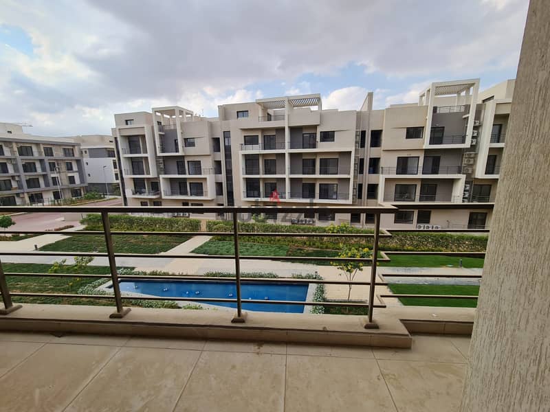 Apartment for rent in Fifth Square Marasim Compound, semi-furnished, with kitchen and air conditioners, great location 5