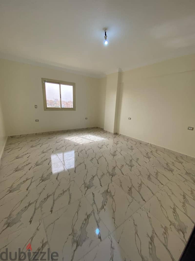 Roof for rent, administrative or residential, in the Ninth District, Sheikh Zayed 2