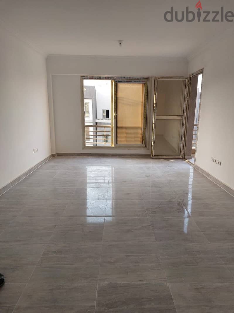Don't miss an investment opportunity for a 130 sqm luxury apartment in Ganet October Compound 2