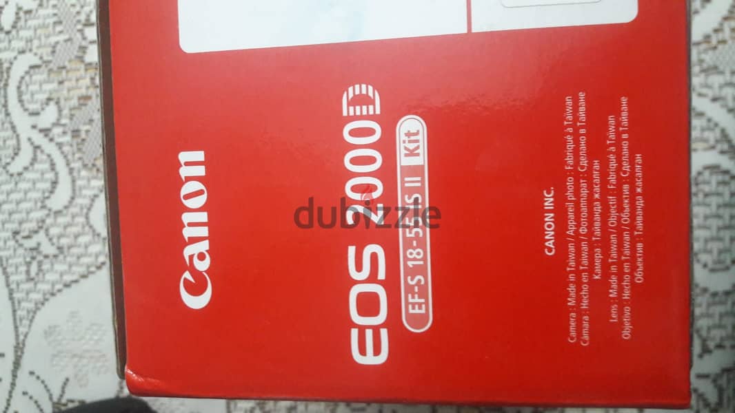 Canon EOS D2000 1