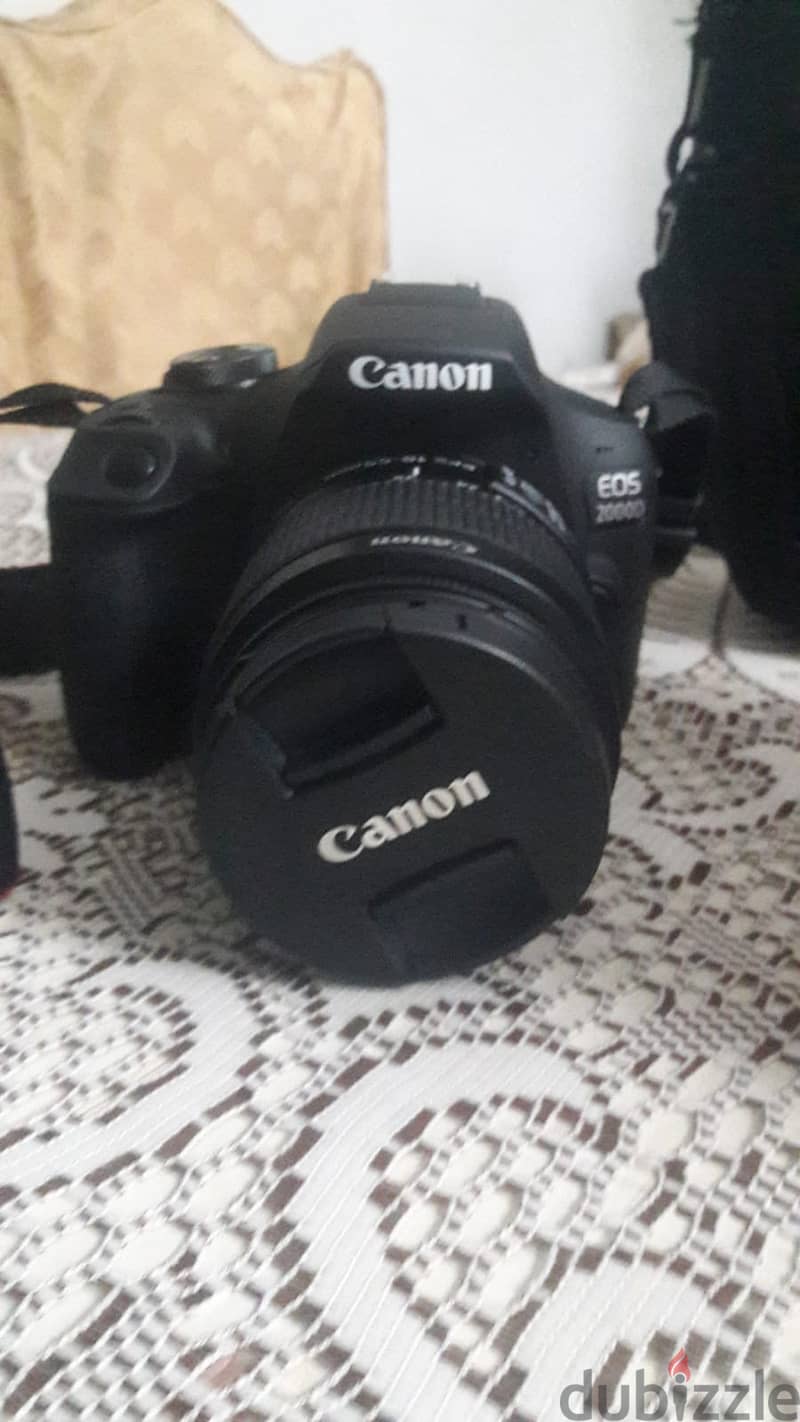 Canon EOS D2000 3