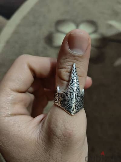 IYI silver ring