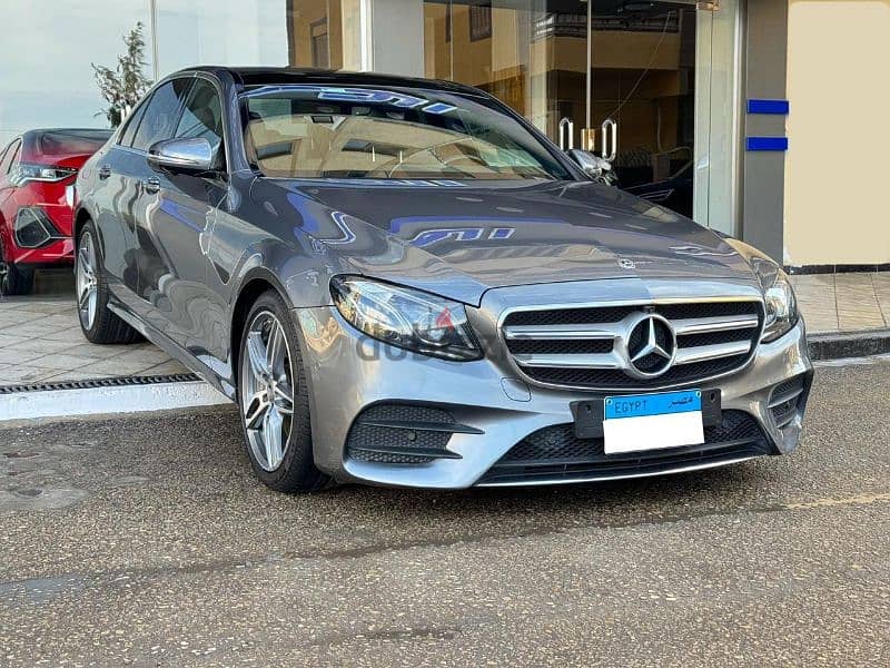 Mercedes-Benz_E350_AMG_2019 1