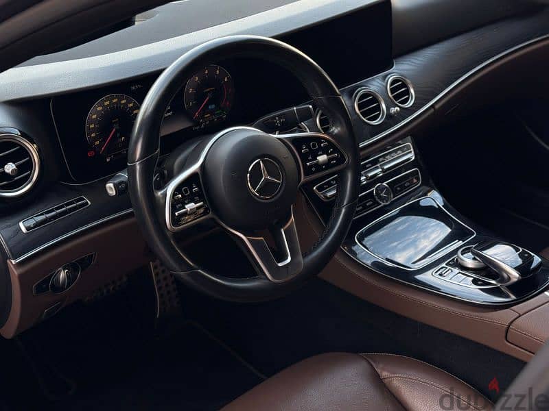 Mercedes-Benz_E350_AMG_2019 3