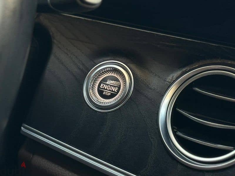 Mercedes-Benz_E350_AMG_2019 4