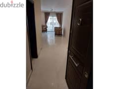 Apartment with garden for rent in Ninety Avenue  . 0