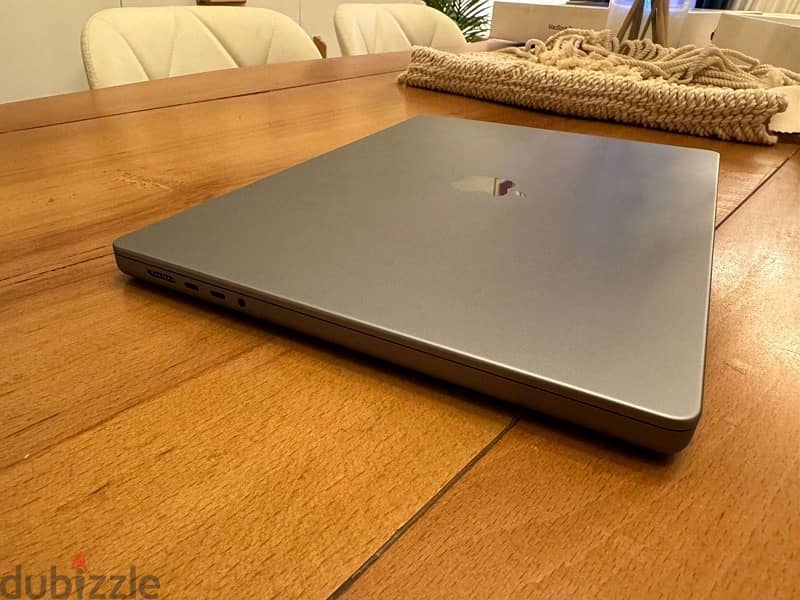 MacBook Pro M1 Pro 16 inch 1TB Arabic Keyboard 2