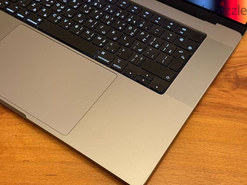 MacBook Pro M1 Pro 16 inch 1TB Arabic Keyboard 5