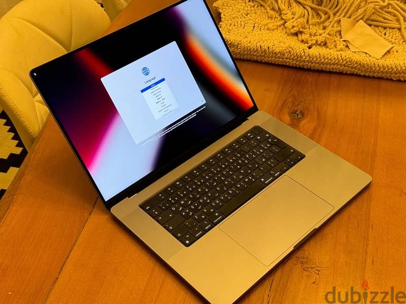 MacBook Pro M1 Pro 16 inch 1TB Arabic Keyboard 9