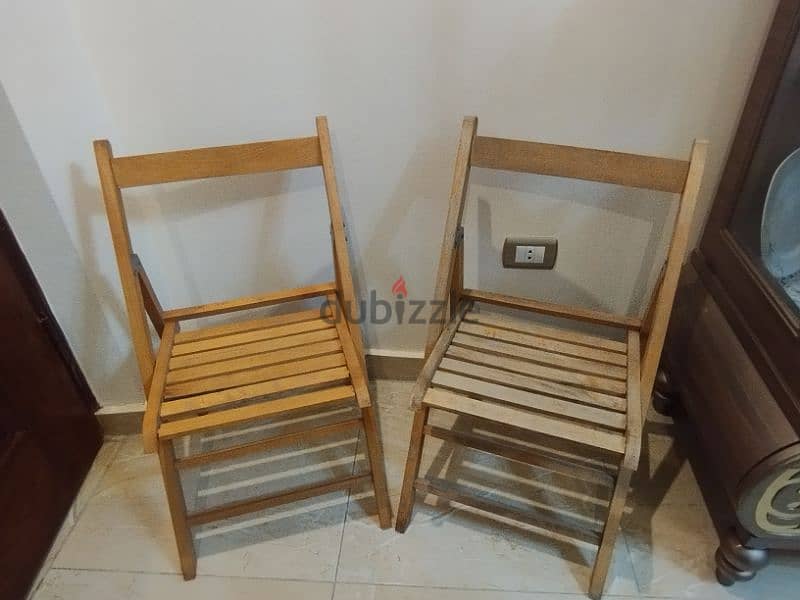 كرسي خشب 2