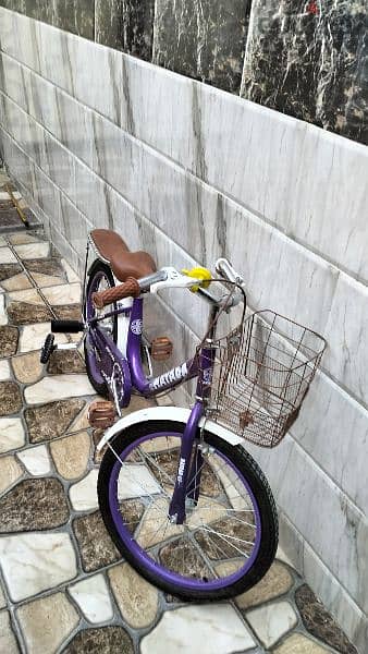 دراجه اطفال استعمال خفيف كالجديد 1