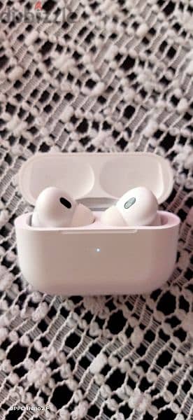 Apple AirPods Pro 2nd Generation type c to lightning 3