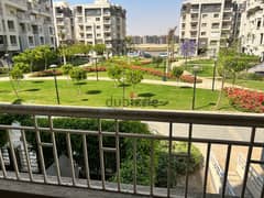 Apartment for sale in Madinaty B10, immediate receipt, open view, wide garden,140m 0