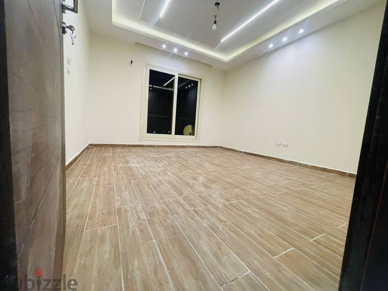 شقة للبيع في الخمايل الشيخ زايد دور اول فيو مفتوح اول سكن 7