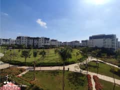 Apartment For sale 200m in B10 wide garden view