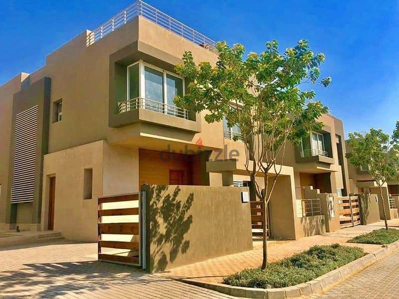 Townhouse villa for sale with installments in Palm Hills new cairo Compound, Fifth Settlement 4