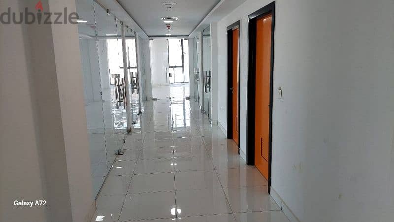 3 commercial units for rent (60m each). Pioneer plaza 5