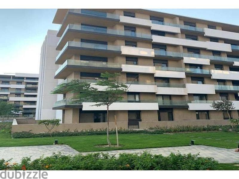 Apartment for sale in Burouj el sherouk city Fully finished  شقة للبيع في البروج متشطبة بمقدم و اقساط 6