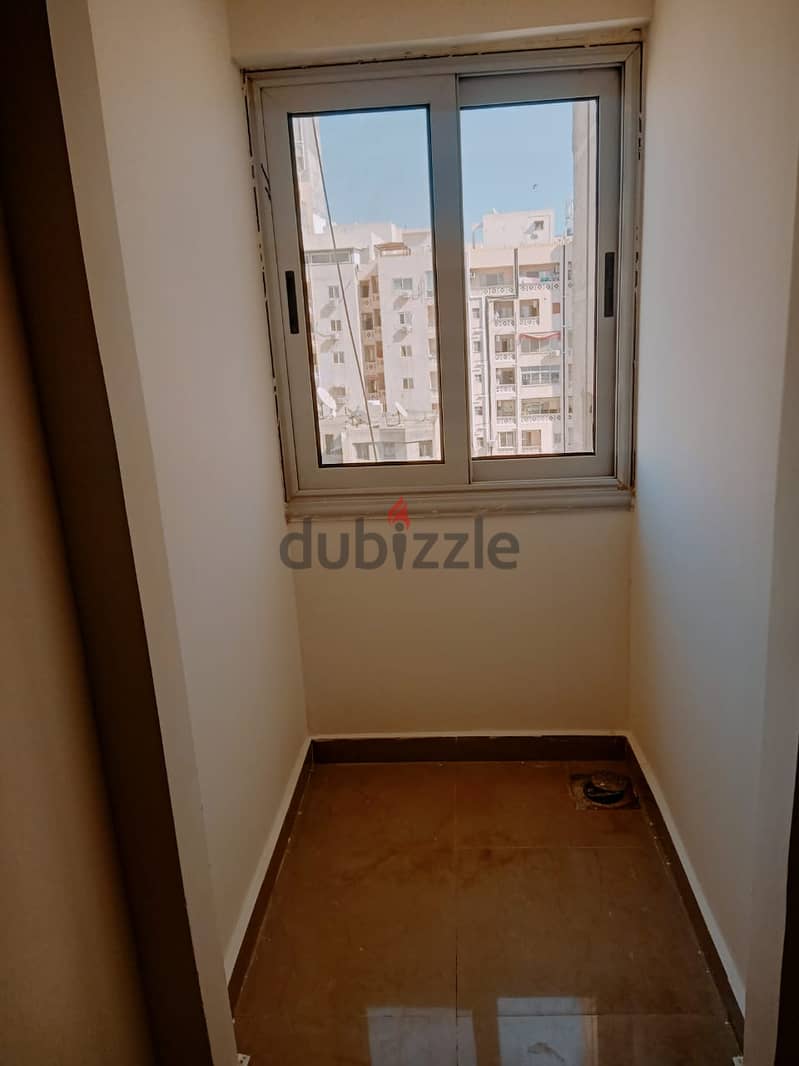 Apartment for residential rent, 165 sqm, in Roshdy, steps from the sea, super luxurious finishing 3