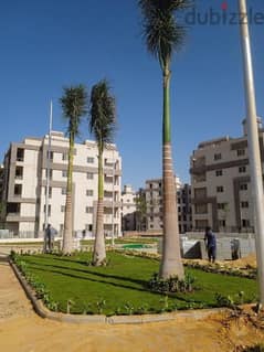 شقة بكمبوند جامعة القاهرة الدولية