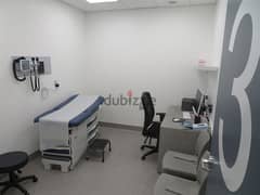 Fully finished Clinic in a medical center for Rent 111 sqm in 5th Settlement / عياده 4 غرف بمركز طبي للإيجار متشطبة بالتكييفات 0