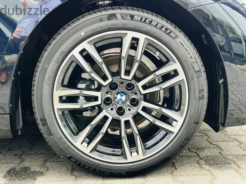 BMW 520i M Sport package 2024 بي ام دبليو الشكل الجديد 5