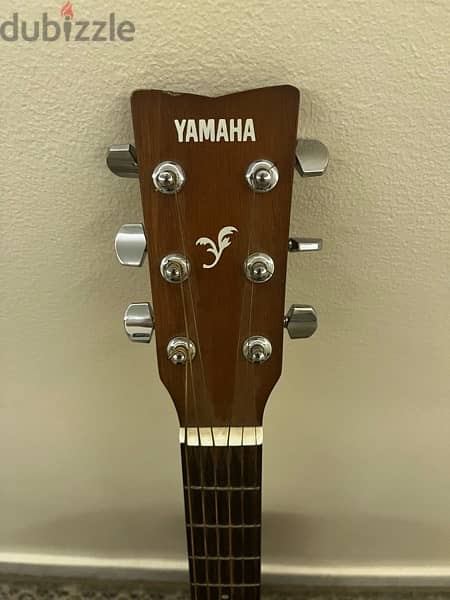 Yamaha F130 Acoustic Guitar + Accessories 2