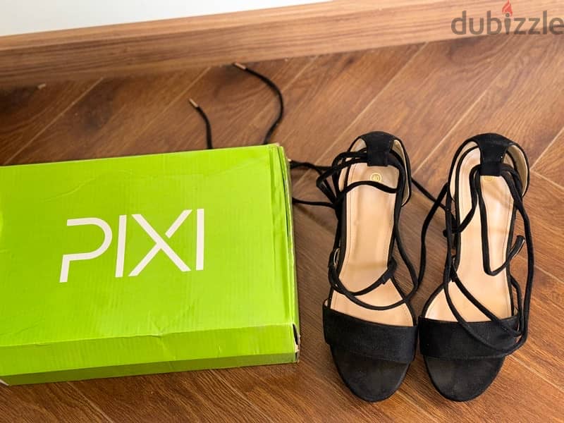 Pixi high heels 2