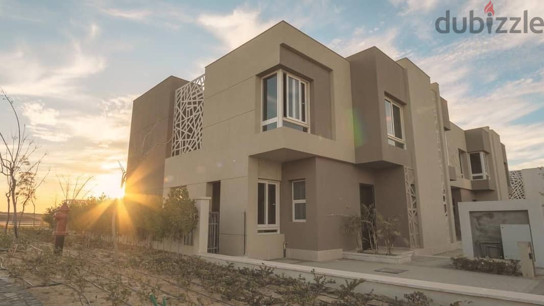 Townhouse corner small 1 Badya Palm Hills October Badya palm hills Area: 230 m Ground and first floor 3 master bedrooms (including 1 with bathroom an 7